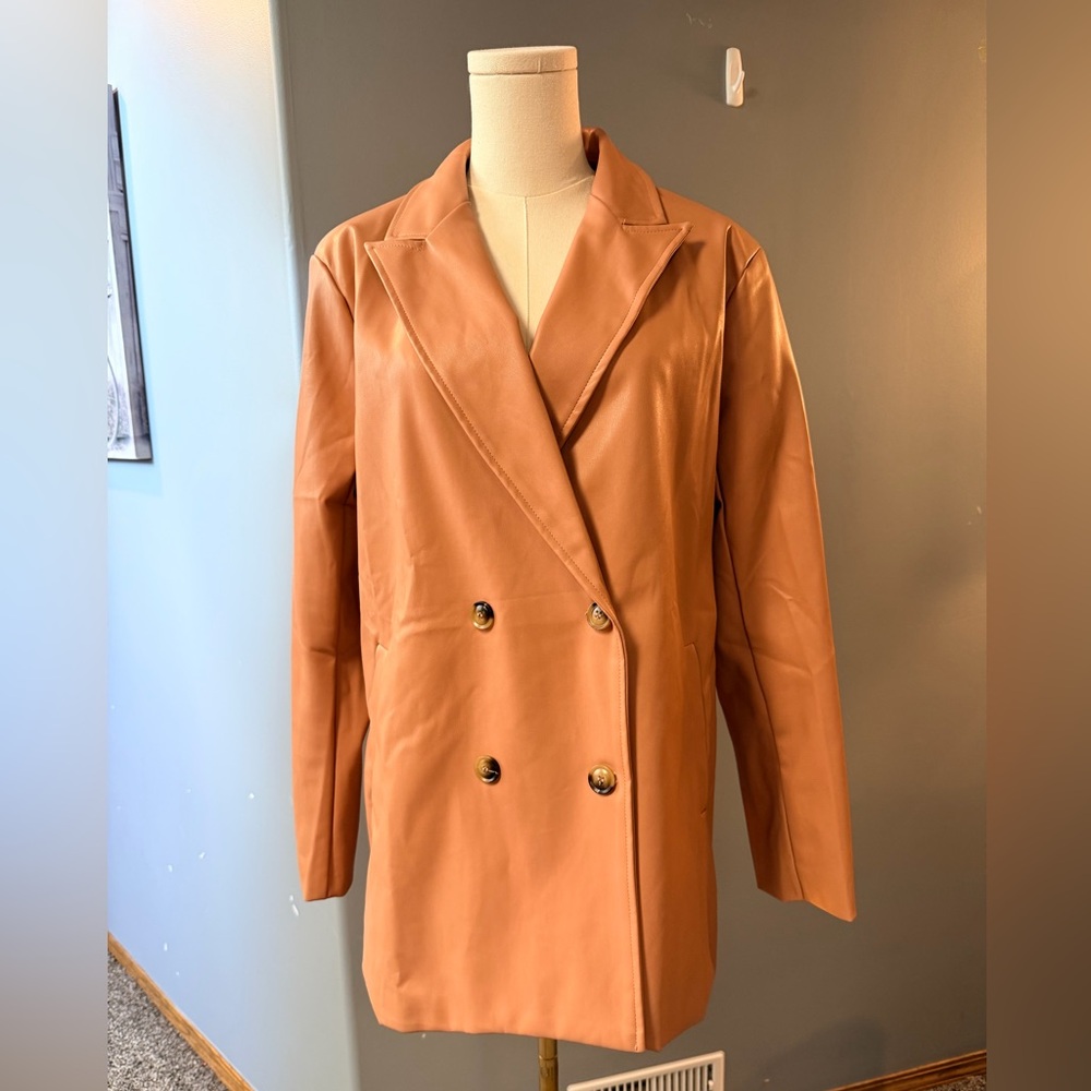 En Saison Faux Leather Blazer – Blush Pink (Size L)
